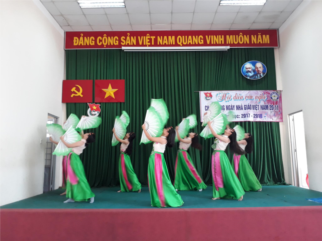 11A9 Mua Nghia su do (1).jpg